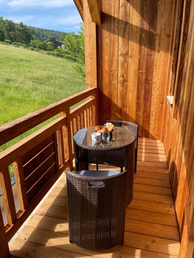Chalets Coeur Du Lac Малбюисон Екстериор снимка