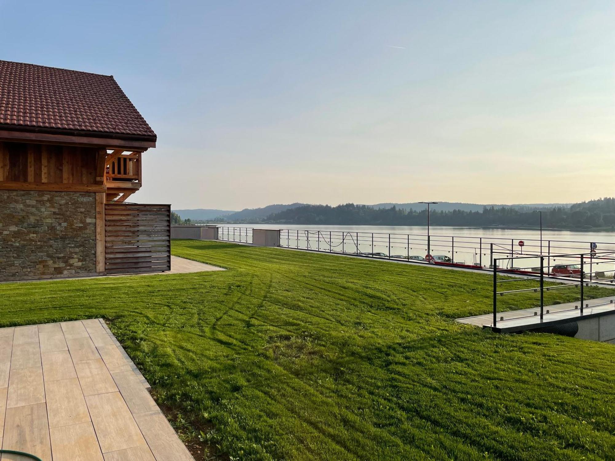 Chalets Coeur Du Lac Малбюисон Екстериор снимка